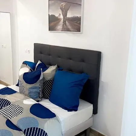 Sacre-coeur Montmartre - Hala Apartment Paris